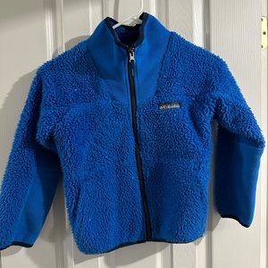 Boys extra small size 6–7 Columbia fleece jacket gently used